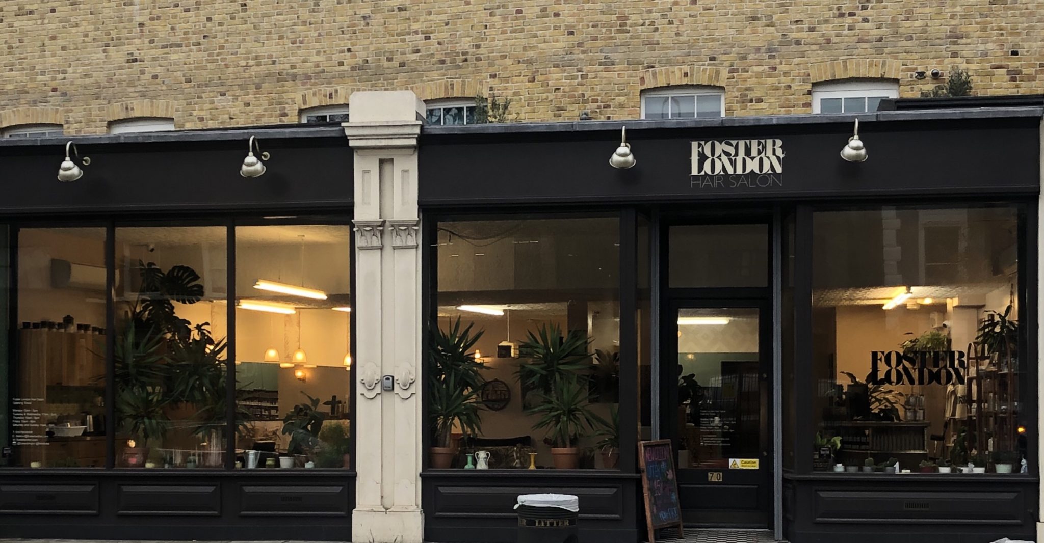 Foster London Hair Salon美发店