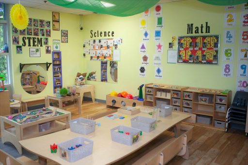 CEFA是加拿大頂級幼兒園，早期教育專家，20家連鎖幼兒園。
