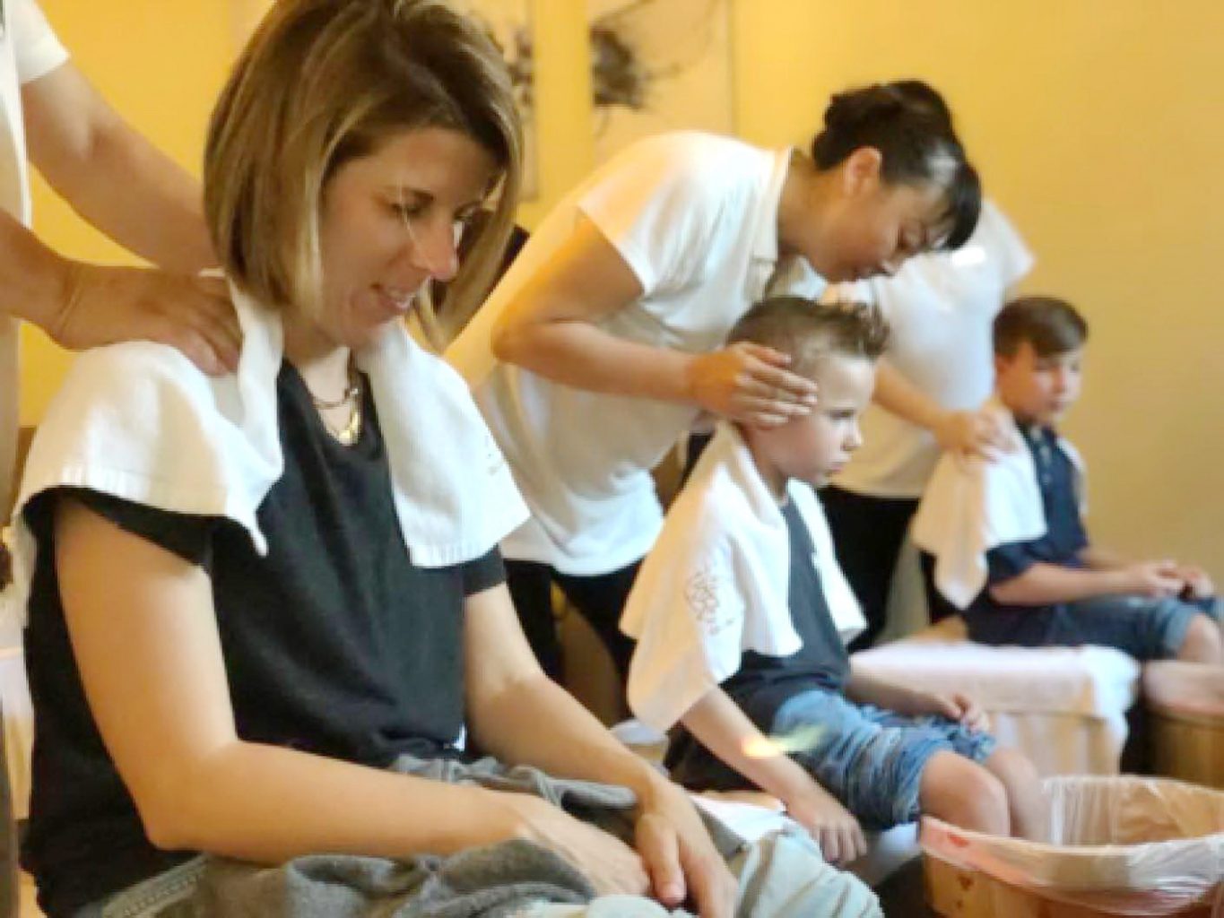 溫哥華 本拿比 足部推拿按摩及美甲水療養生館（Yuen Foot Massage）