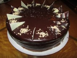 121222194338836-600x450