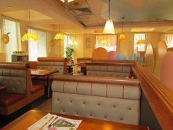 121222194426836-600x450