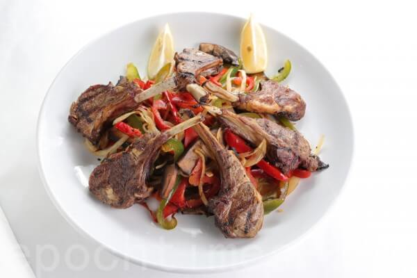 151218233316836-600x400