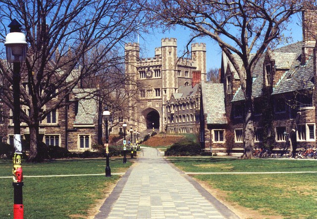 挑战梦想的高峰：盘点2023年美国最难进的20所大学 毕业后高薪就业5. 普林斯顿大学Princeton University