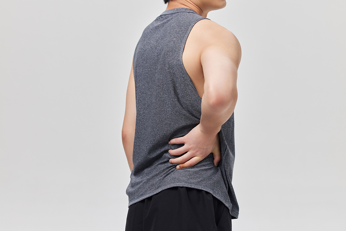 腰痛 右后腰按压痛 肌肉劳损 腰椎问题 肾脏问题 骨折损伤
