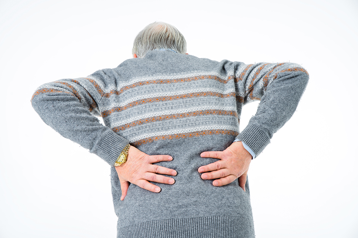 腰痛 腰酸背痛 老年人 肌肉劳损 腰椎间盘突出 骨质疏松症 腰部受凉