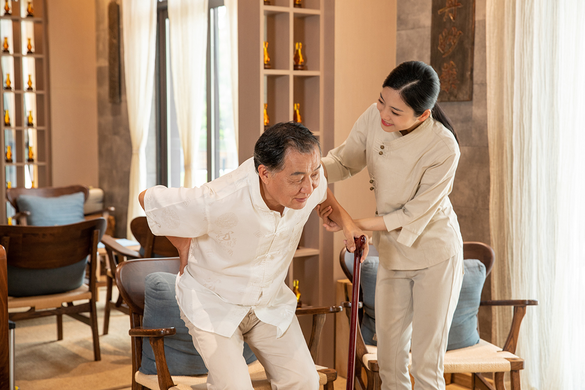 腰痛 走路过多腰痛 急性腰痛 慢性腰痛 神经性腰痛