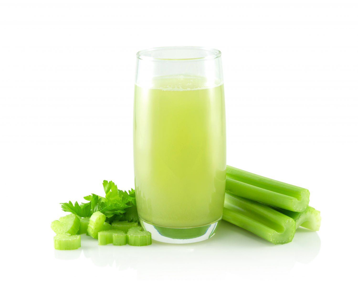 芹菜汁：润肠通便的天然选择