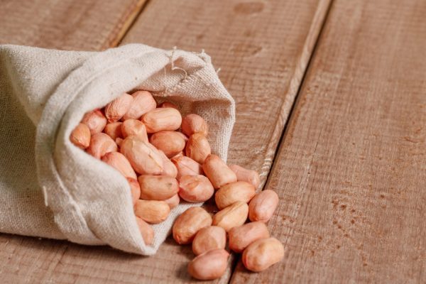 花生,长寿,延年益寿,慢性病,心血管疾病,糖尿病,肥胖,胆固醇,健康