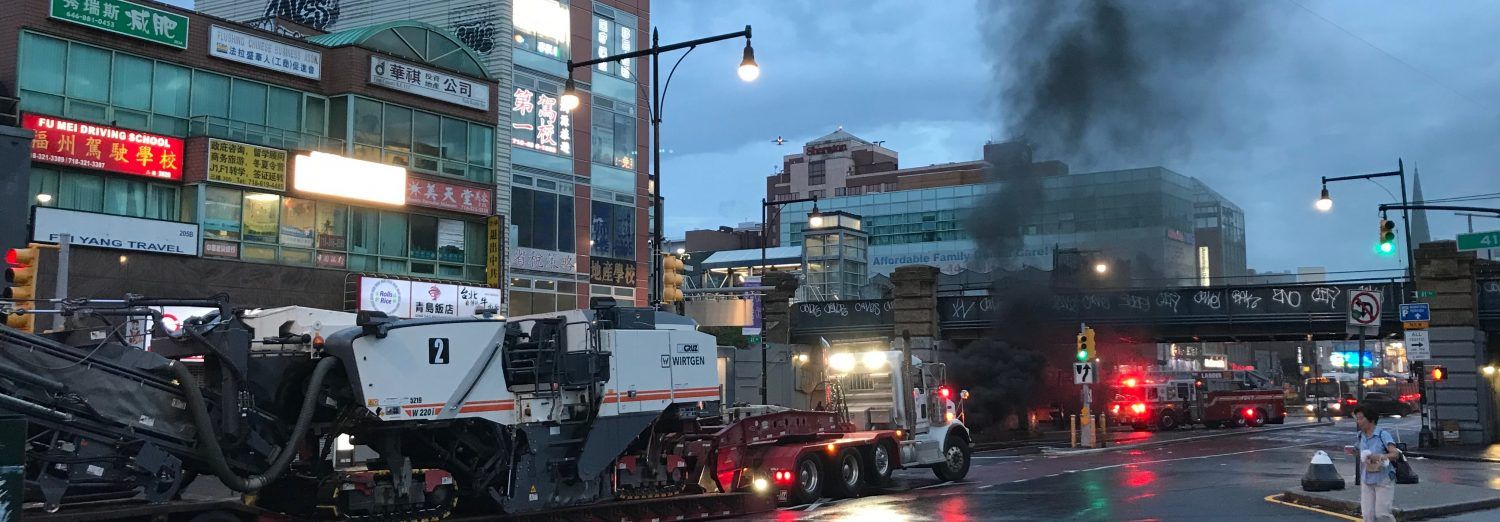 【金牌快讯】法拉盛长江超市对面发生火灾 道路堵塞