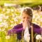 鼻塞、咳嗽、眼睛肿 花粉过敏怎么缓解 | 花粉过敏症状 起因 治疗 花粉症 花粉热