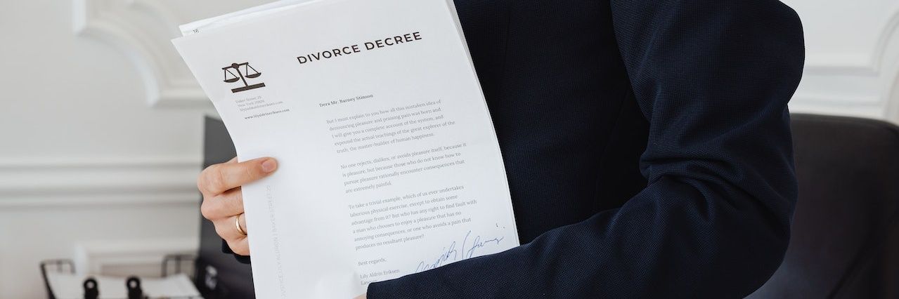 在美国纽约离婚如何分割财产｜什么是婚姻共同财产？怎样计算赡养费？