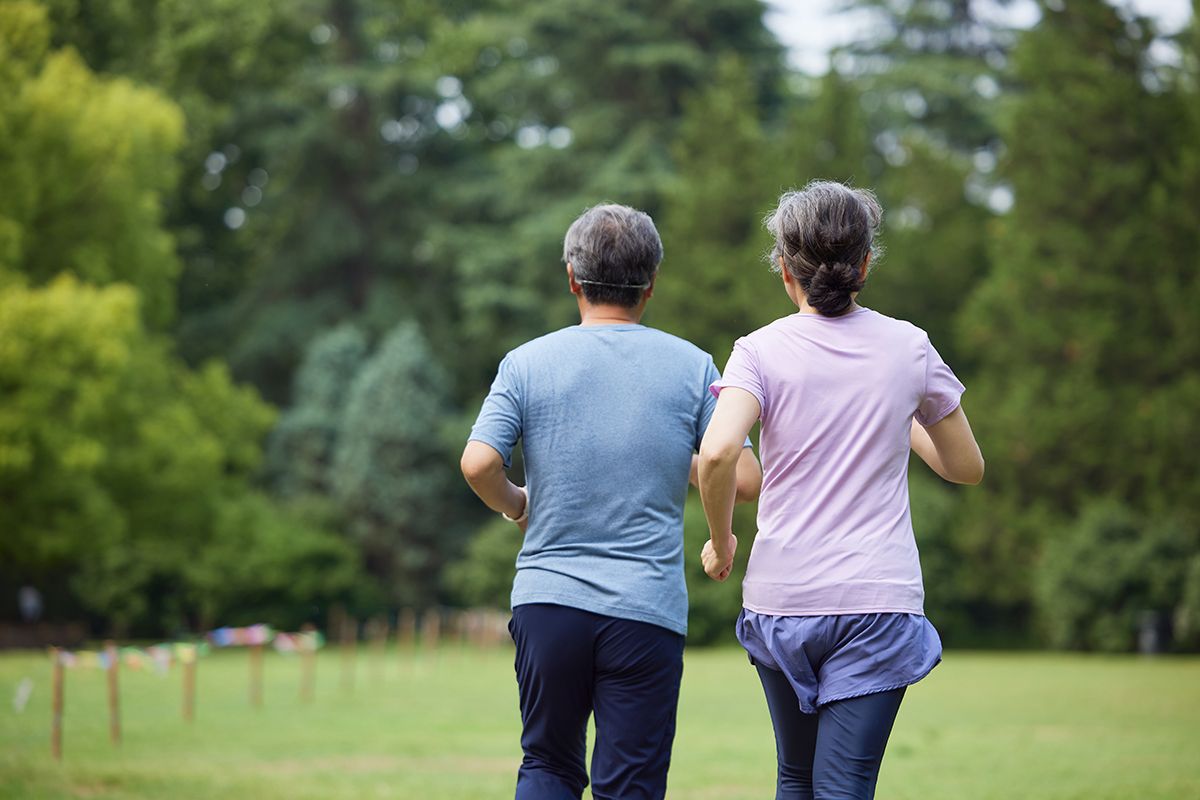 【运动疗法】跑步能缓解腰痛吗？深入探索运动对腰部健康的影响