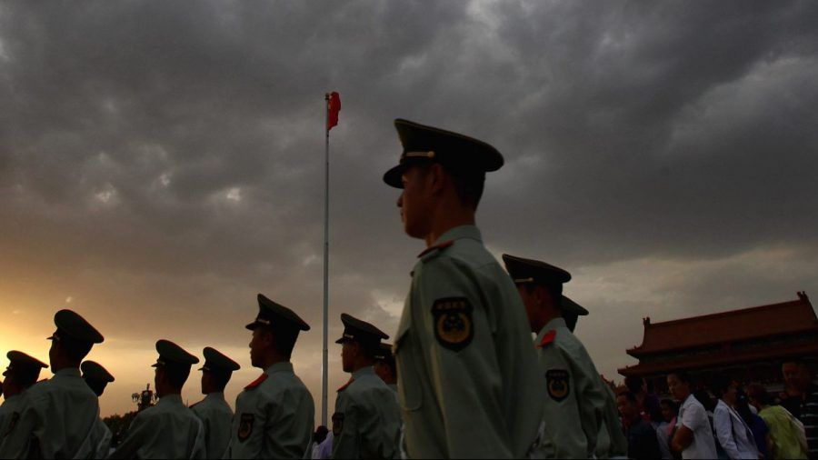报告发现250个美国人与中国军方研究人员的合作
